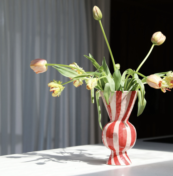 Vase Red Rhombic Pattern